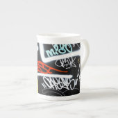 Tasse En Porcelaine marqué (Devant droit)