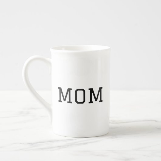 Tasse En Porcelaine Minimalist "MOM" Black Typography Plain White (Gauche)