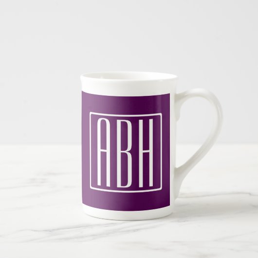 Tasse En Porcelaine Monogramme initial | Blanc Sur Violet Profond (Droite)