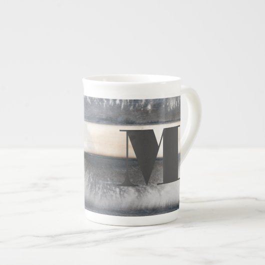 Tasse En Porcelaine Monogramme | Terre et fumée I (Devant droit)