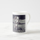 Tasse En Porcelaine Moonwalk Apollo 17 (Devant droit)
