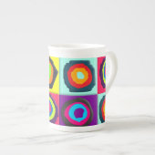 Tasse En Porcelaine motif de cercles (Devant droit)