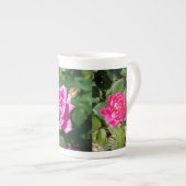 Tasse En Porcelaine muqueuse de porcelaine rose (Devant droit)