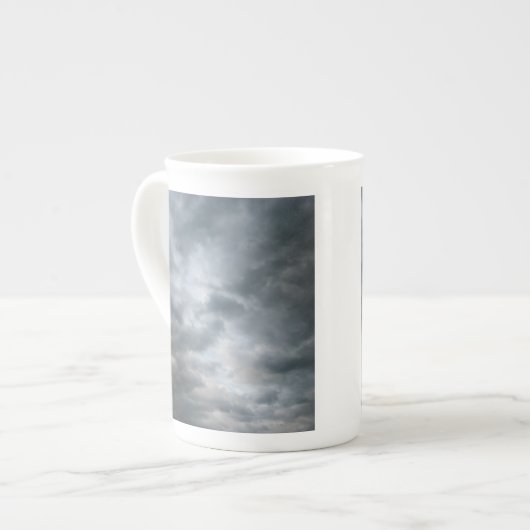 Tasse En Porcelaine Nuages de tempête en panne (Devant gauche)