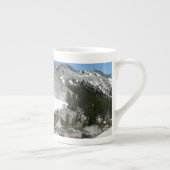 Tasse En Porcelaine Panorama en granit neigeux à Yosemite (Droite)
