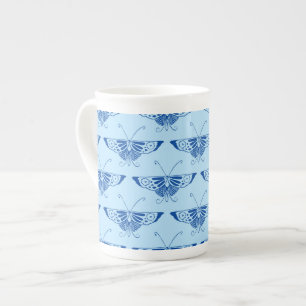 Tasse En Porcelaine Papillon déco stylisé - cobalt et bleu pâle