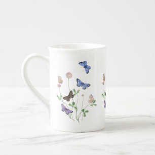 Tasse En Porcelaine Papillons de tasse de porcelaine tendre de la