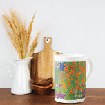 Tasse En Porcelaine Petunias Asters Floral Gustav Klimt<br><div class="desc">Une tasse de porcelaine d'os avec la peinture à l'huile fine d'art de Gustav Klimt (1862-1918),  Jardin des fleurs (vers 1906) ou Bauerngarten. Un jardin paysager coloré de pétunias,  de maîtres et d'autres fleurs de la période Art Nouveau.</div>