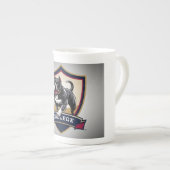 Tasse En Porcelaine Pitbull à l'université : Logo (Devant droit)