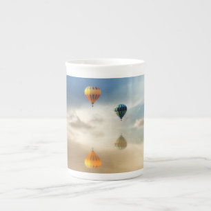 Tasse En Porcelaine Réflexion chaude de l'eau de ballons à air