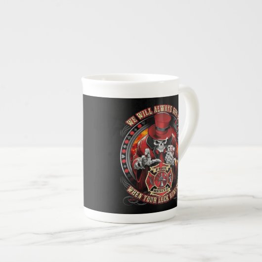 Tasse En Porcelaine Secourt incendie que nous utilisons toujours (Devant droit)