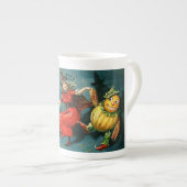 Tasse En Porcelaine Sorcière de Halloween de danse (Devant droit)