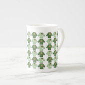 Tasse En Porcelaine Sweaters de Noël moches, vert (Devant droit)