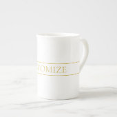 Tasse En Porcelaine Texte personnalisable simple et élégant | Or et bl (Devant droit)