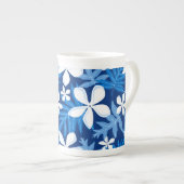 TASSE EN PORCELAINE TIARE (BLEU) (Devant droit)
