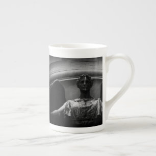 Tasse En Porcelaine Tiré en veille