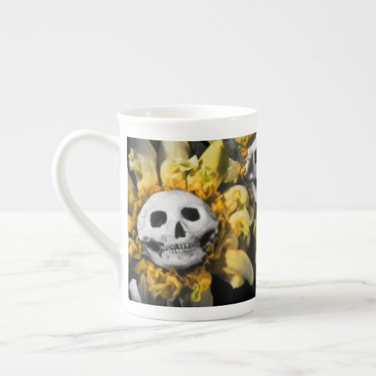 Tasse En Porcelaine Tournesol crâne - Thé de sang et String rouge (Gauche)