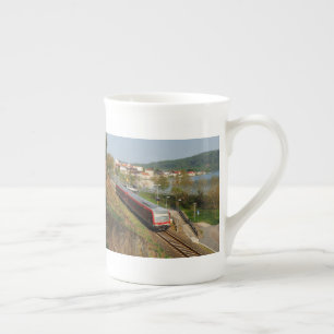 Tasse En Porcelaine Train de voyageurs à Herzhausen sur le lac d'Eders