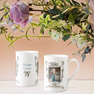 Tasse En Porcelaine Une jeune dame avec un perroquet par Rosalba Carri