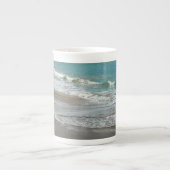 Tasse En Porcelaine Vagues sur la plage bleu turquoise Océan (Devant)