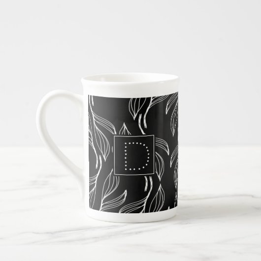Tasse En Porcelaine Verdure botanique Floral Monogramme noir et blanc (Gauche)