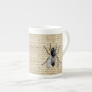 Tasse En Porcelaine Voler sur un arrière - plan vintage