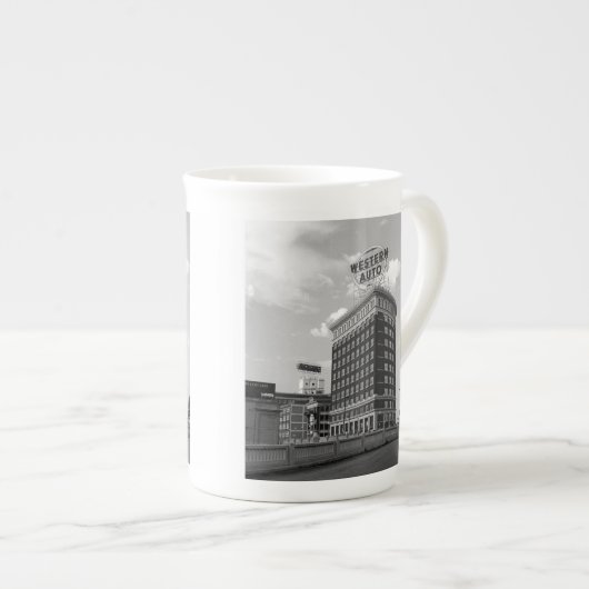 Tasse En Porcelaine Western Auto Sign Architecture Black & White Photo (Devant droit)