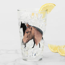 Tasse en verre de cheval