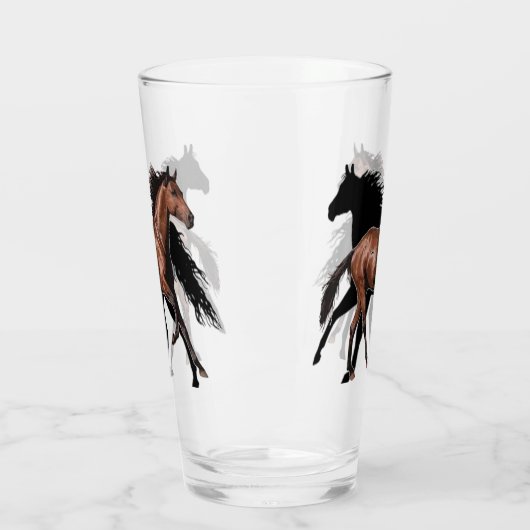 Tasse en verre de cheval (Gauche)