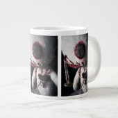 Tasse enorme "abandonnée" (Devant droit)