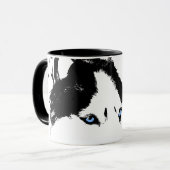 Tasse enrouée de chien de traîneau sibérien de (Devant gauche)