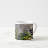 Tasse Expresso Aigle bald assis sur le rocher (Devant droit)
