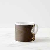 Tasse Expresso Arrière - plan en bois avec cheval de mer mécaniqu (Devant droit)