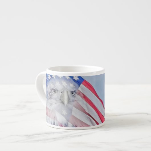 Tasse Expresso Bald Eagle et le drapeau américain (Devant gauche)