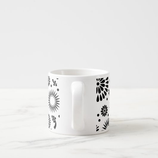 Tasse Expresso Boho fleurs Motif floral vectoriel noir et blanc (Dos)