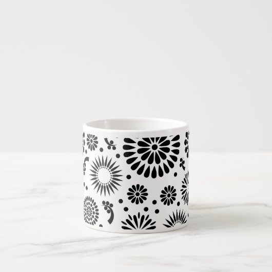 Tasse Expresso Boho fleurs Motif floral vectoriel noir et blanc (Devant)