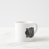Tasse Expresso Chalkboard Style Nom de famille et monogramme (Devant droit)