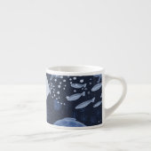 Tasse Expresso Des poissons endormis monochromes, motif foncé. (Droite)