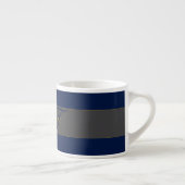 Tasse Expresso Élégant Script Monogram Dark Navy Blue Grey & Gold (Droite)