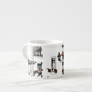 Tasse Expresso En bas de la rue dans Obidos Portugal