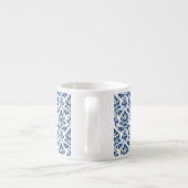 Tasse Expresso Feuille Damask Pattern bleu foncé sur blanc (Dos)