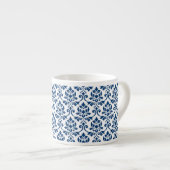 Tasse Expresso Feuille Damask Pattern bleu foncé sur blanc (Devant droit)