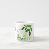Tasse Expresso Feuilles de jardin frais sur blanc (Devant)
