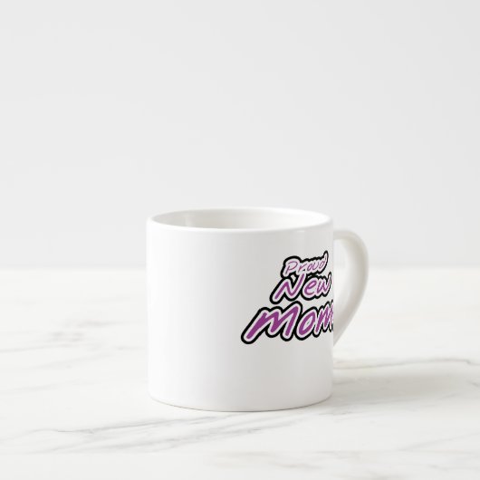 Tasse Expresso Fier Nouveau maman Cadeaux de texte noir et pourpr (Devant droit)