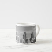 Tasse Expresso gratte-ciel de Philly noir et blanc (Devant droit)