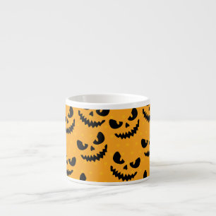 Tasse Expresso Halloween : visages effrayants, style vintage.