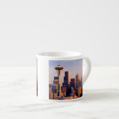 Tasse Expresso L'aiguille de l'espace est une tour au crépuscule (Devant droit)