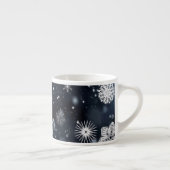 Tasse Expresso Le Noël de SlipperyJoe, hiver magique paisible à (Droite)