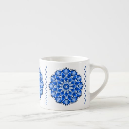 Tasse Expresso Mandala en bleu Bouchon de spécialités (Droite)