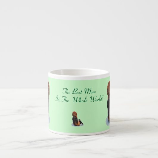 Tasse Expresso mignon chiot beagle bouddling maman chien avec slo (Devant)